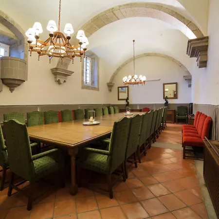 Parador De Monforte De Lemos-3