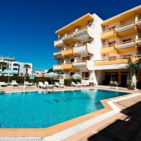 Trianta Hotel Apartments-3