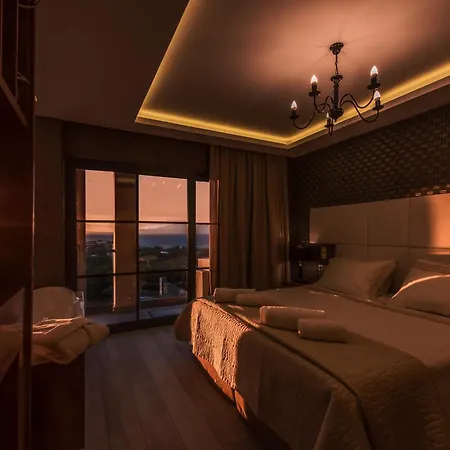 Elegance Luxury Executive Suites - Adults Only-2