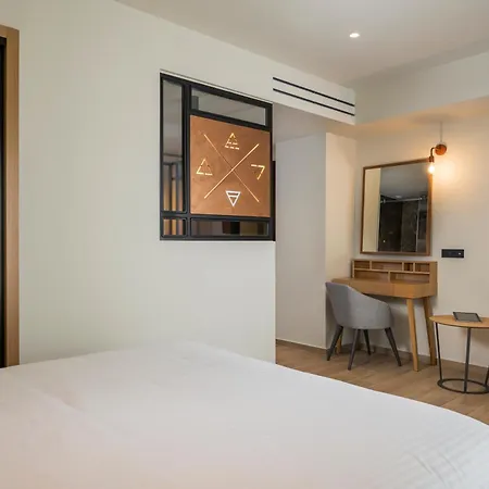 Hyperion City Hotel & Spa-3