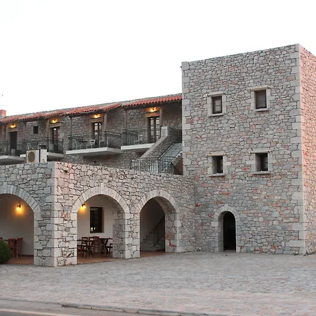 Kastro Maini-3