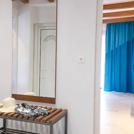 Royal Hotel And Suites-3