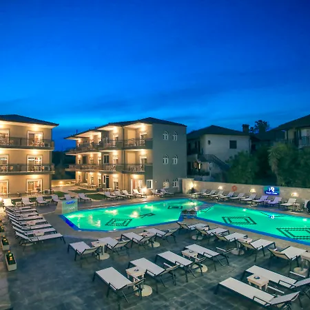 Royal Hotel And Suites-2