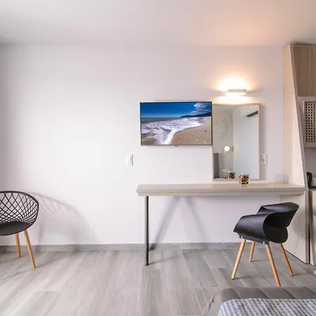 Lagomandra Hotel And Spa-3