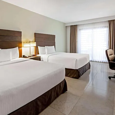 Wyndham Garden Cancun Downtown-3