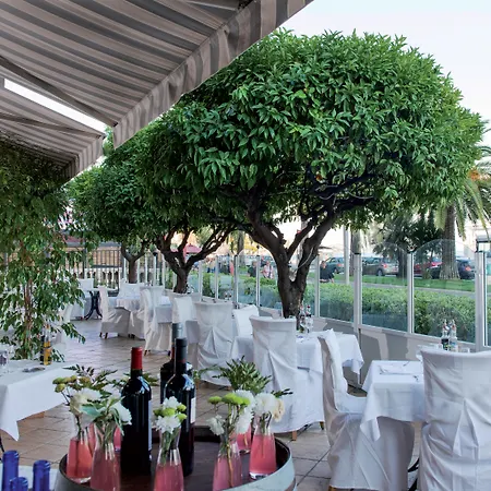 Hotel Le Royal Promenade Des Anglais-3