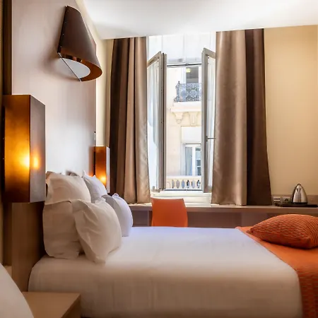 Hotel Carre Vieux Port-2