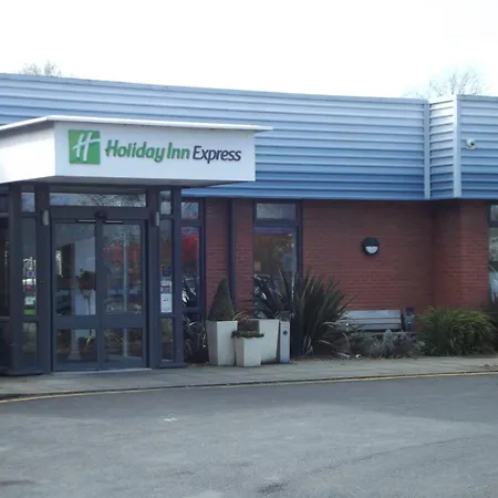 Holiday Inn Express Preston South By Ihg-3