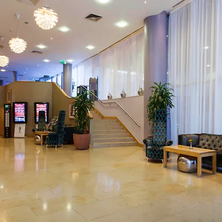 Clayton Hotel Cardiff Lane-3