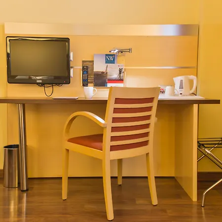 Holiday Inn Express Milan-Malpensa Airport By Ihg-2