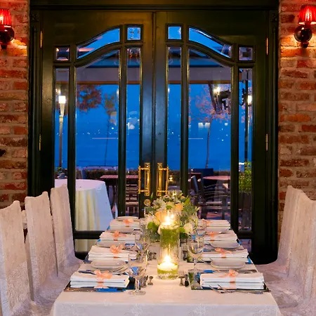 Radisson Hotel Istanbul Sultanahmet-2