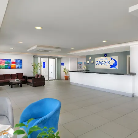 Club Shark Hotel-2