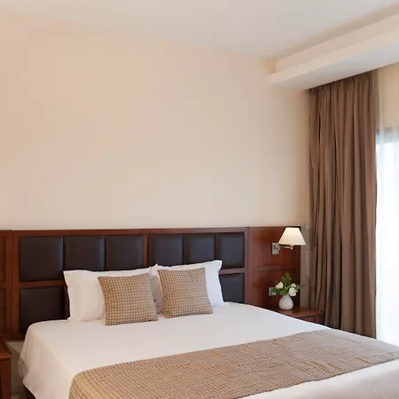 Ajax Hotel-2