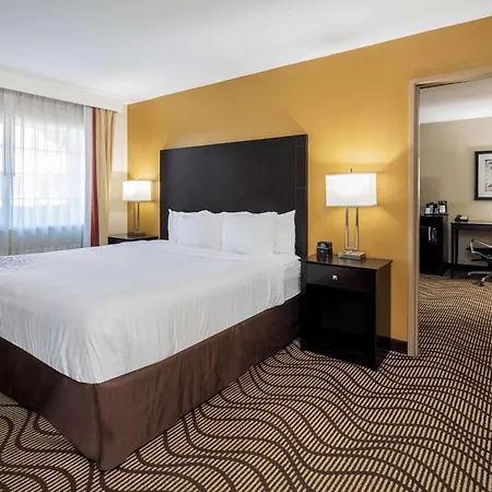 La Quinta By Wyndham Carlsbad - Legoland Area-2