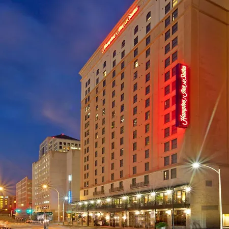 Hampton Inn & Suites Austin - Downtown-3