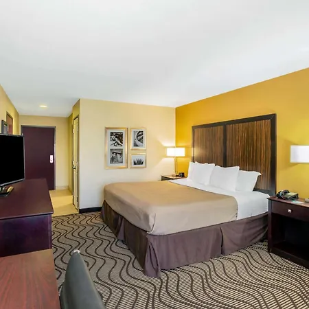 La Quinta By Wyndham Floresville-2