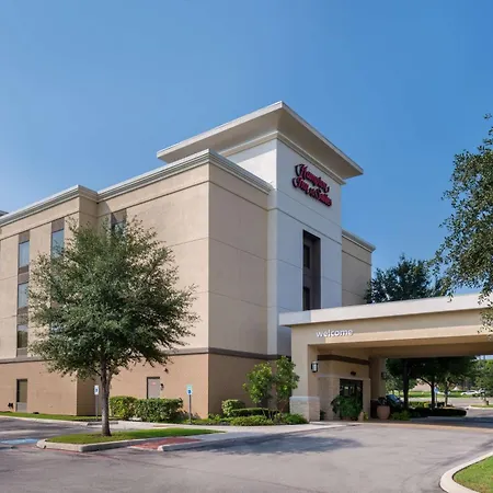 Hampton Inn And Suites Schertz-3