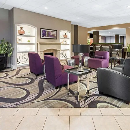 La Quinta By Wyndham Buena Park-3