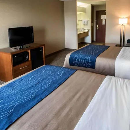 Comfort Inn Crystal Lake - Algonquin-2