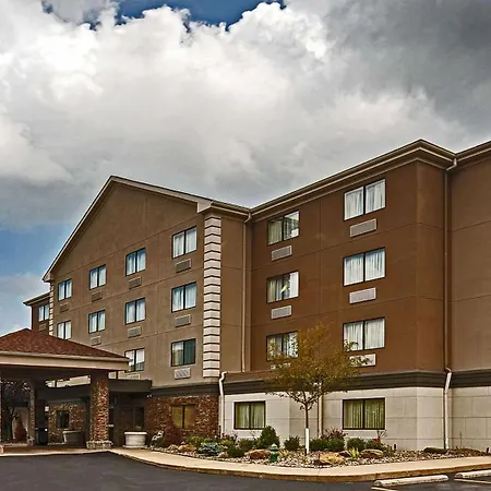 Comfort Inn & Suites Copley Akron-2