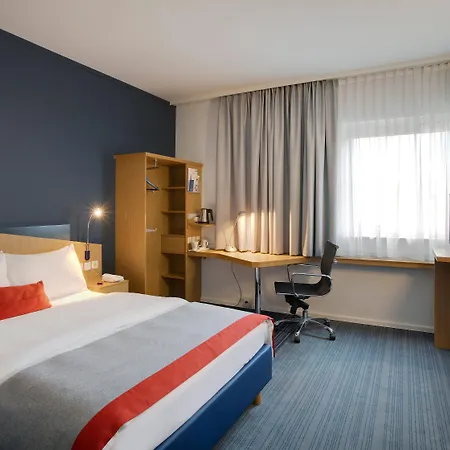 Holiday Inn Express Frankfurt Airport By Ihg-2