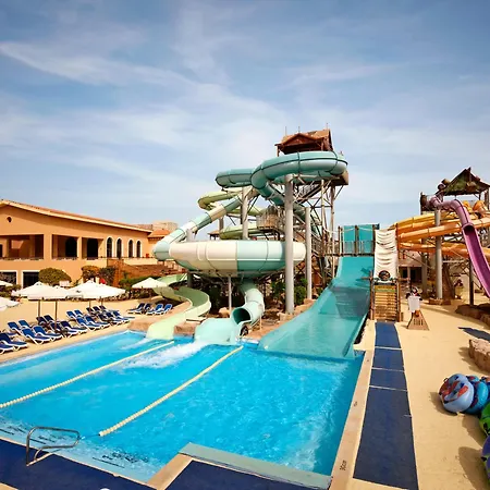 Coral Sea Aqua Club Resort-2