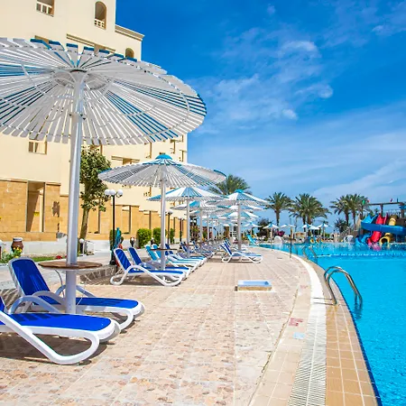 Amc Royal Hotel & Spa-3