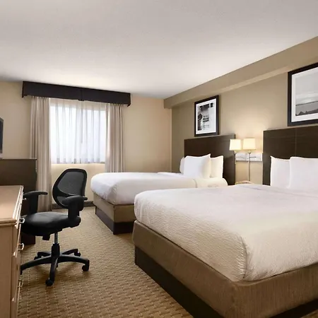 Travelodge Suites By Wyndham Moncton-2