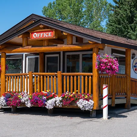 Rocky Mountain Ski Lodge-2