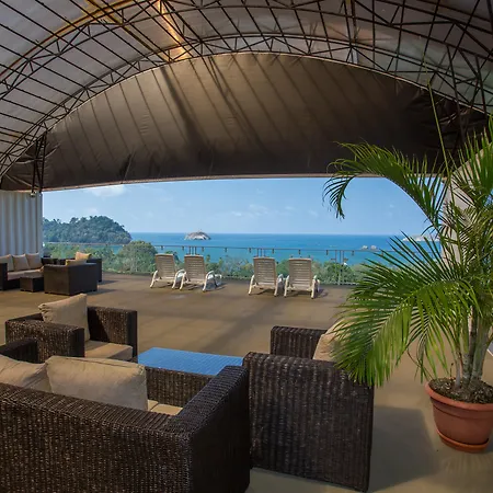 El Faro Containers Beach Hotel-2