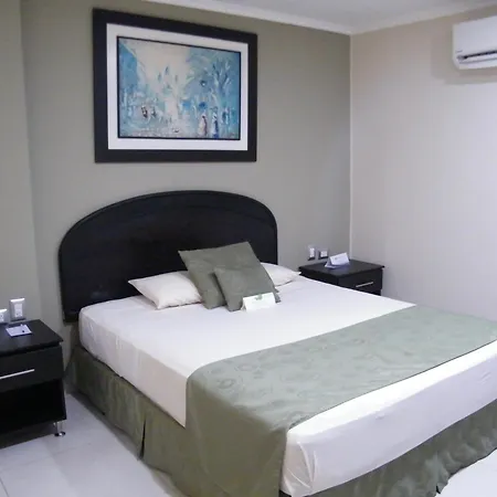 Hotel Ramada-3