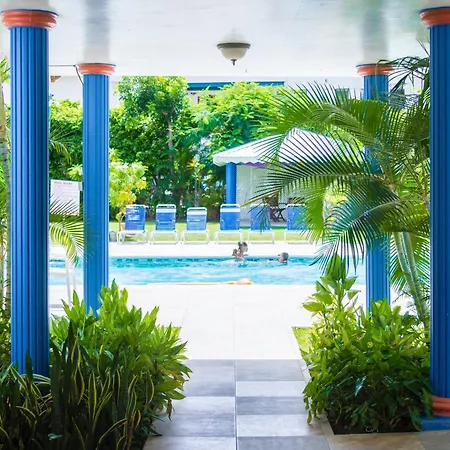 Bay Gardens Inn-3