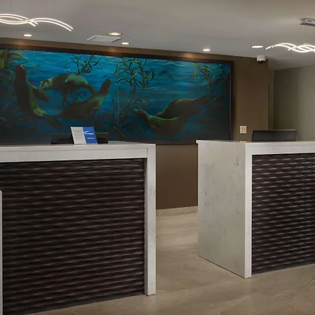 Best Western Plus Agate Beach Inn-3