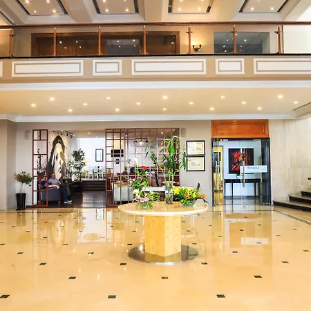 Riviera Hotel&Beach Lounge, Beirut-2