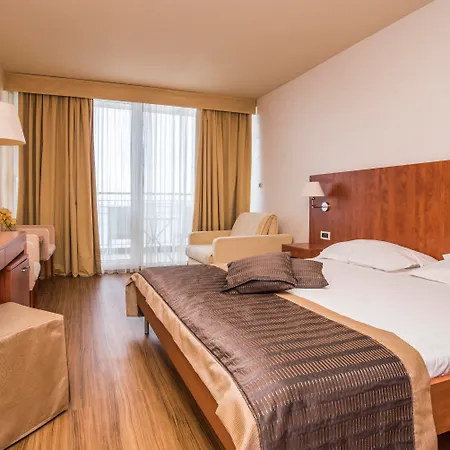Hotel Umag Plava Laguna-3