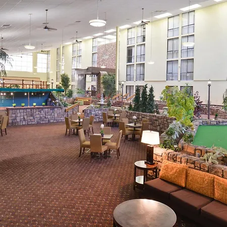 Ramada Plaza By Wyndham Sheridan Hotel & Convention Center-3