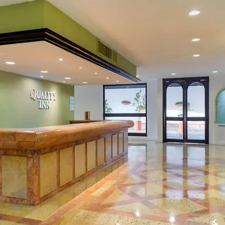 Quality Inn Nuevo Laredo-3