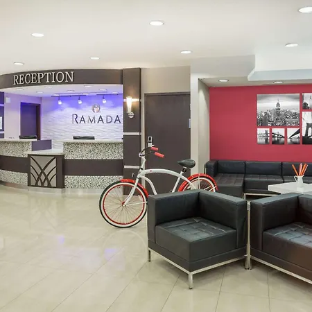 Ramada By Wyndham Miami Springs/Miami International Airport-3