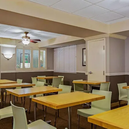 La Quinta By Wyndham Miami Lakes-3