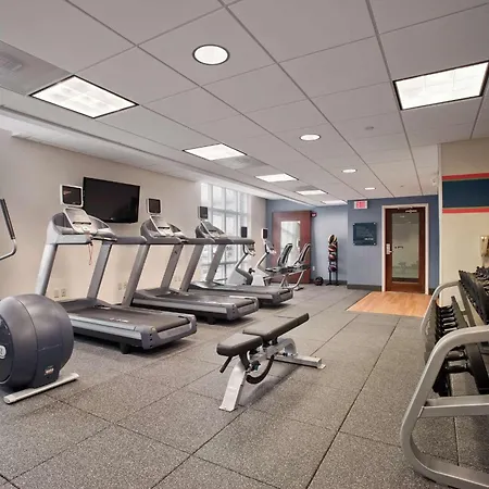 Hampton Inn & Suites Providence-Warwick Airport-2