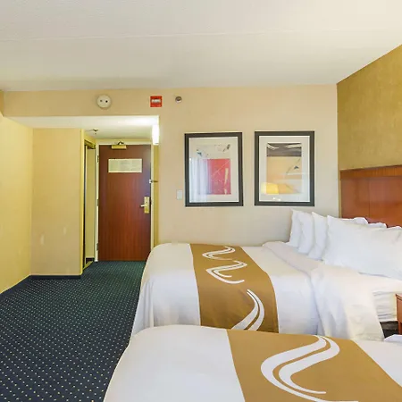 Quality Inn Boston-Revere-3