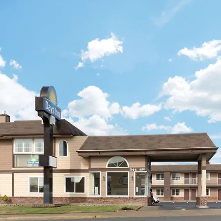 Days Inn By Wyndham Newport Or-3