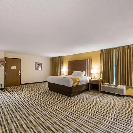 Quality Inn Michigan City South-2