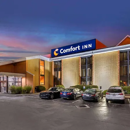 Comfort Inn Cincinnati Northeast-3