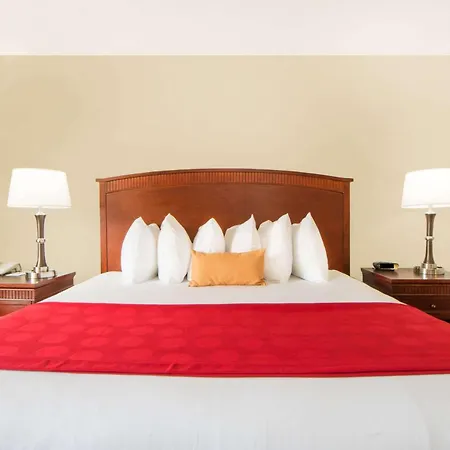 Ramada By Wyndham Enid-3