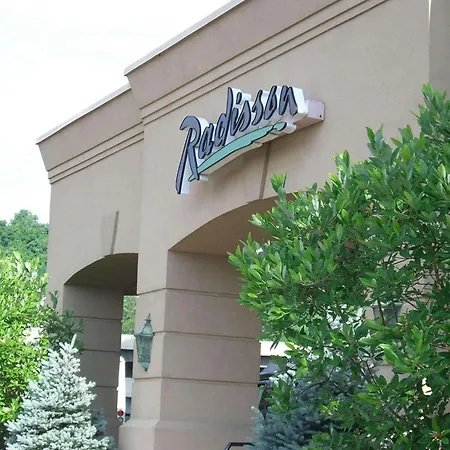 Radisson Hotel Cincinnati Riverfront-3