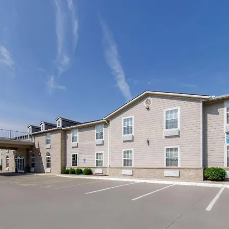 Quality Inn Kearney-3