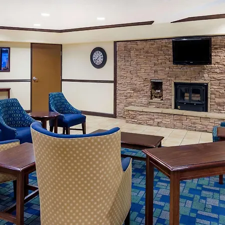 Days Inn & Suites By Wyndham Bridgeport - Clarksburg-2