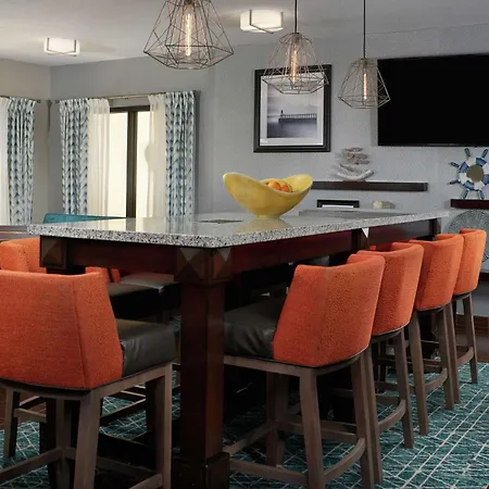 Hampton Inn Juno Beach-3