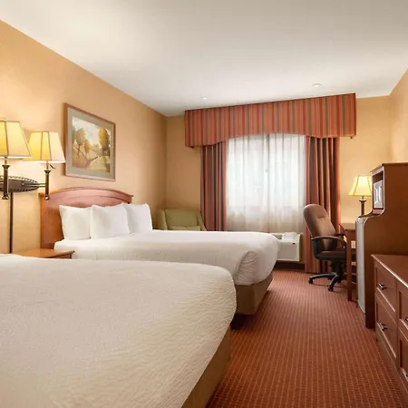 Days Inn By Wyndham Swift Current-2